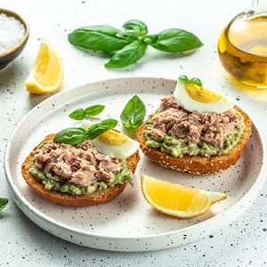 sándwiches con atún