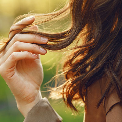 cuidado capilar para brillo en el cabello