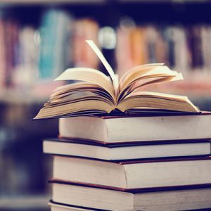 libros en biblioteca